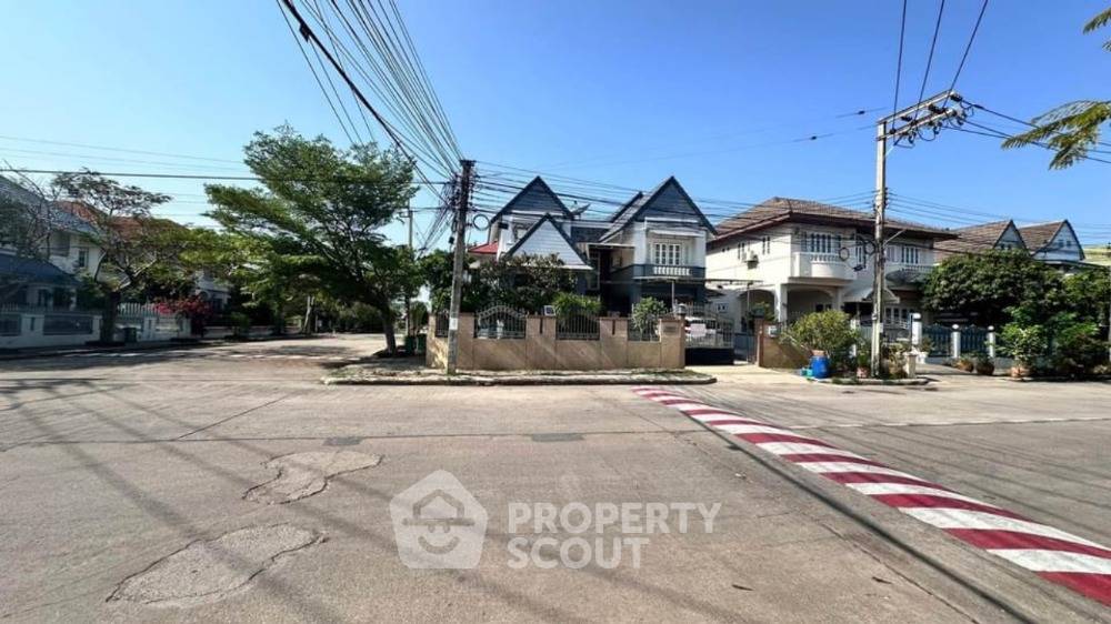 รูป บ้าน 3 ห้องนอน 204 ตร.ม. พร้อมเลี้ยงสัตว์ได้ ใกล้ท่าข้าม บางขุนเทียน (ID 1506869) - รูปที่ 2/17