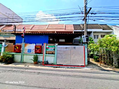 Townhouses for sale : TOWN HOUSE 18.6 Sq.w. Muang Samut Sakhon Samut Sakhon for 1.4M