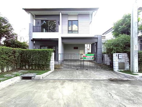บ้านเดี่ยว 59.9 ตร.วา เซนโทร ราชพฤกษ์-สวนผัก บางกรวย นนทบุรี 8.6M