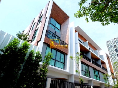 เช่าทาวน์โฮม วัน แบงค็อก   : Modern 3 Bedroom Townhouse For Rent in Sathorn - BR8661TH