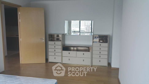 2-BR Condo At Hyde Sukhumvit 11, High-Floor 40th, 300m to BTS Nana (ID 323908)
