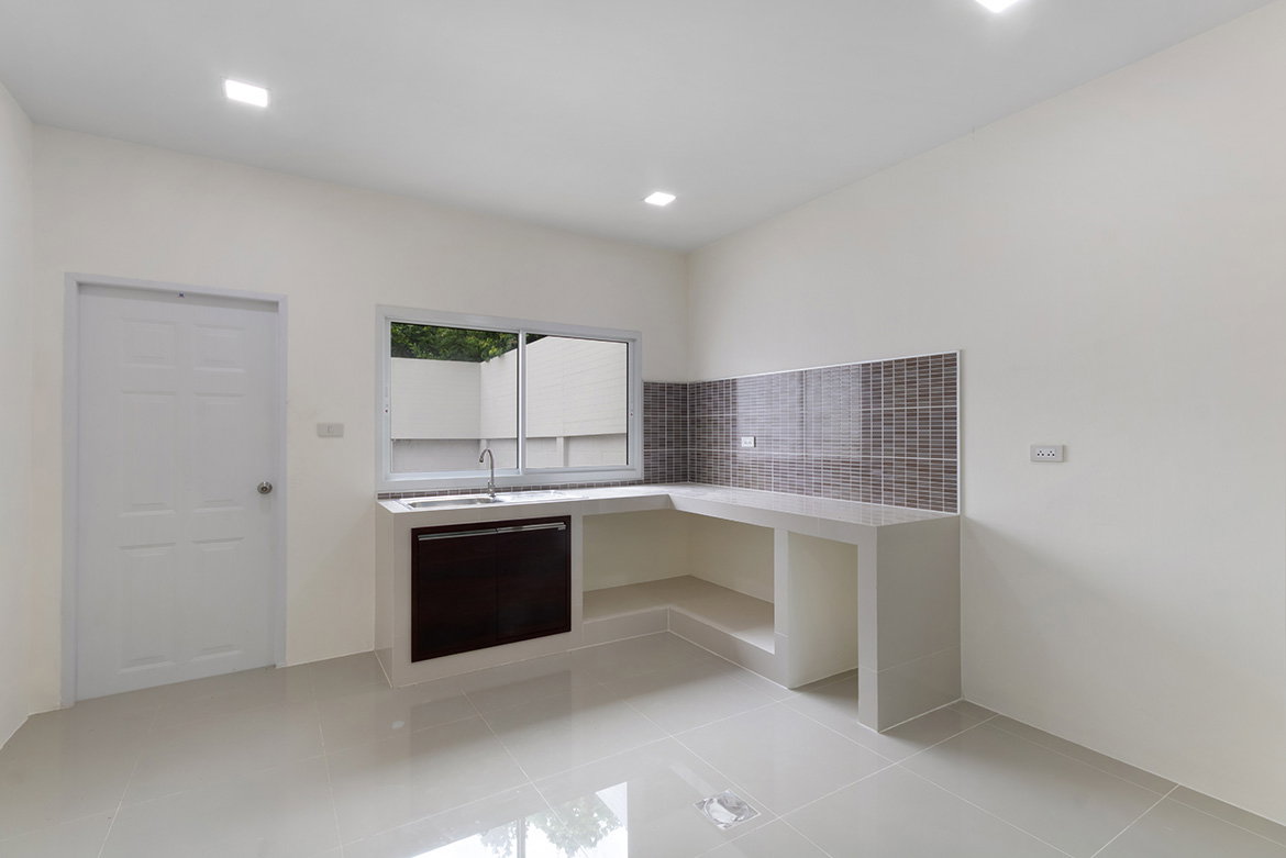 รูป ทาวน์โฮม 2 ชั้น รีโนเวทใหม่ พุทธชาด บางบัวทอง (ซอยเถ้าแก่น้อย) ใกล้สี่แยกบางพลู ต่อเติมครบ หิ้วกระเป๋าเข้าอยู่ได้เลย - รูปที่ 6/11