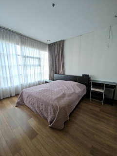 รูปภาพ Baan Klang Krung Siam Pathumwan【𝐑𝐄𝐍𝐓】🔥A cozy room with unique decorative details🔥 Contact Line ID: @hacondo