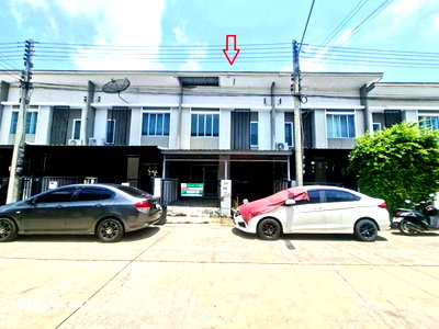 Townhouses for sale : TOWN HOUSE 18 Sq.w. Krathum Baen Samut Sakhon for 1.7M