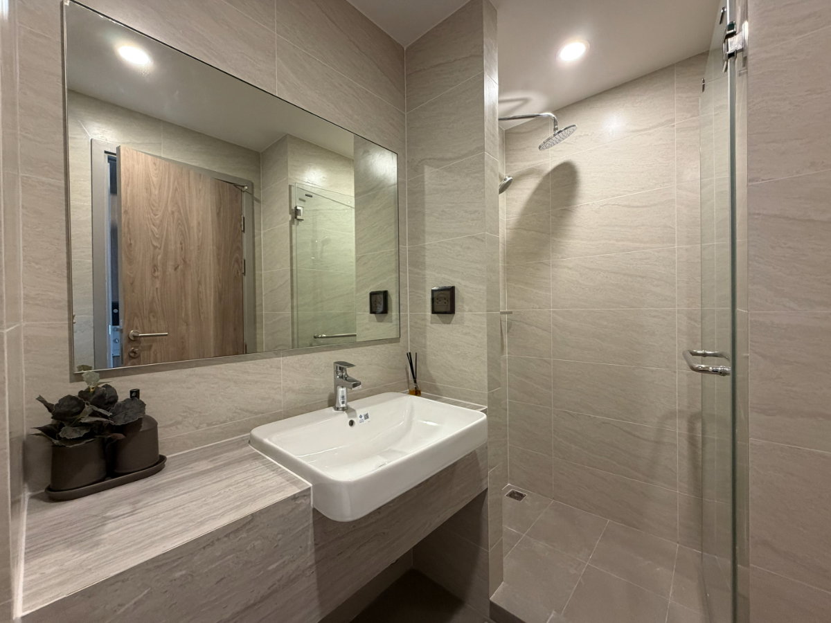รูป The Crown Residences พระราม4 คอนโดใกล้ MRT ฟรีทุกค่าใช้จ่ายวันโอน* - รูปที่ 3/9