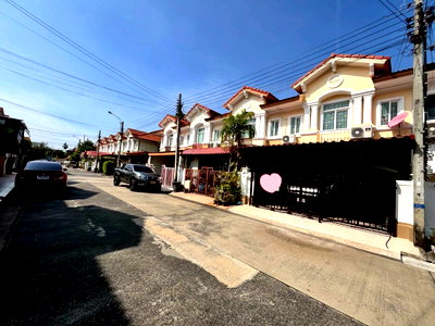 Townhouses for sale Bangkok : ⭐✨TH-020 Townhome for Sale – The Connect 7/1 Don Mueang - Vibhavadi✨⭐