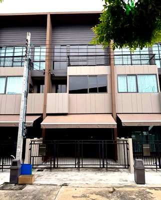 เช่าทาวน์โฮม เมกะ บางนา : ทาวน์โฮม ให้เช่า บ้านกลางเมือง บางนา-วงแหวน (SPSJP403)