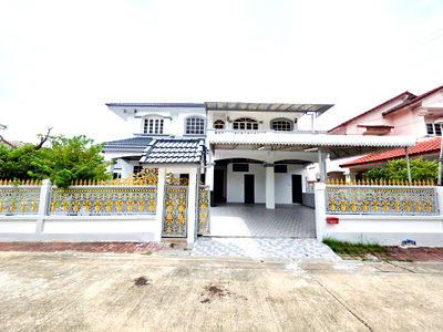 ขายบ้านเดี่ยว : บ้านเดี่ยว หมู่บ้าน ชัยพฤกษ์ รามอินทรา หลังมุม รีโนเวทใหม่ทั้งหลัง  พร้อมพื้นที่กว้างถึง 140 ตรว. ใกล้จุดขึ้นลงทางด่วน 