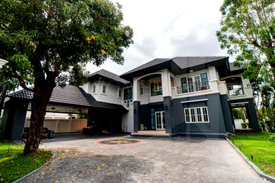ขายบ้านเดี่ยว : Windmill Park 5 bedrooms, for sale