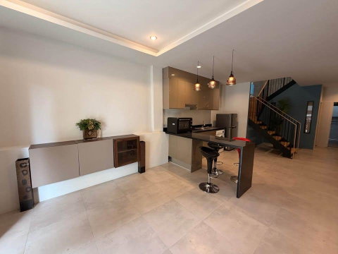 LTHC15700 – Luxury Pet-Friendly Townhome for Rent Ekkamai | Corner Unit with Big Garden | 80,000 THB