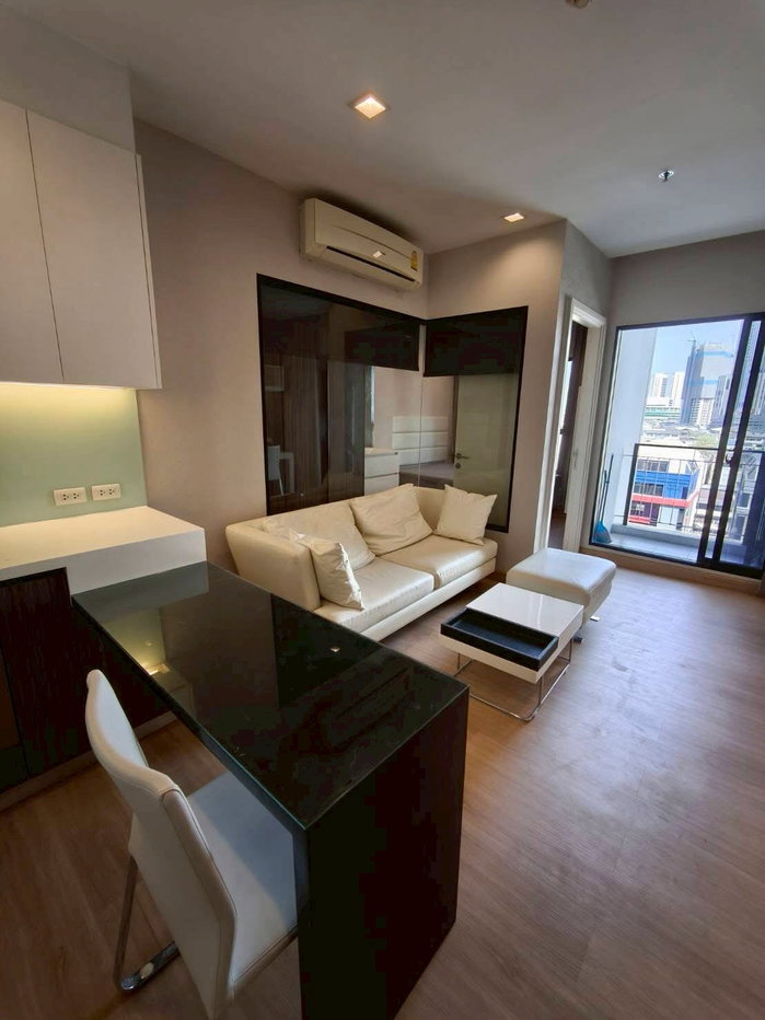 picture Urbano Absolute Sathon - Taksin  - 1/12