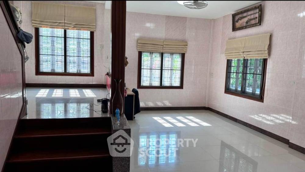 รูป บ้าน 3 ห้องนอน 204 ตร.ม. พร้อมเลี้ยงสัตว์ได้ ใกล้ท่าข้าม บางขุนเทียน (ID 1506869) - รูปที่ 5/17