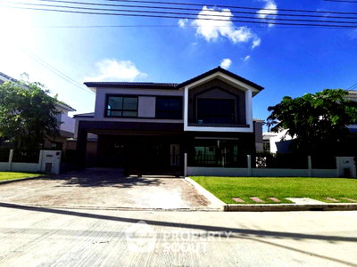 Houses for sale : 4-BR Family House For Sale | Modern Minimal Luxury, O Ngoen Sai Mai (ID 2981853)