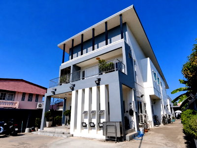 ทาวน์โฮม เขตตลิ่งชัน : ขายโฮมออฟฟิศ 2 ชั้น ทำเลสวนผัก–ตลิ่งชัน เนื้อที่ 183 ตร.ว. | พื้นที่ใช้สอย 420 ตร.ม.