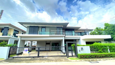 Houses for sale Pathumthani : For Sale House , Setthasiri Wongwaen-Lamlukka , wide frontage , Bueng Kham Phoi , Lam Luk Ka , Pathum Thani , CX-156766 ✅ Live chat with us ADD LINE @connexproperty ✅