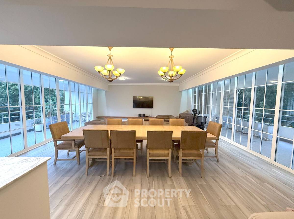 รูป คอนโดให้เช่า 4 ห้องนอน 250 ตร.ม. | The Royal Princess Condo ใกล้นองแกะ (ID 2036770) - รูปที่ 1/8