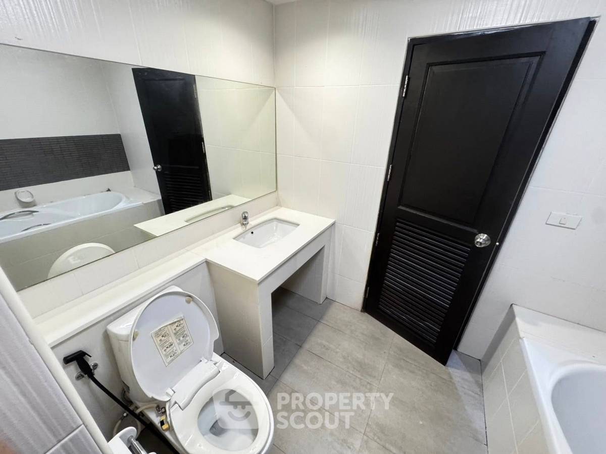รูป คอนโด 3 ห้องนอน 144 ตร.ม. Le Cosi Ekamai 28 Condominium ใกล้ ARL รามคำแหง (ID 2796311) - รูปที่ 22/25