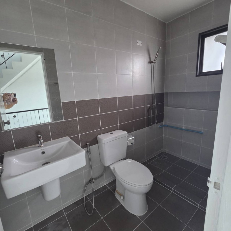 รูป ให้ เช่า อาคารพาณิชย์ 3.5 ชั้น โครงการสิริ อเวนิว เพชรเกษม 81 สไตล์ Loft ทำเลธุกิจ 90 ตรม 22.5 ตรว - รูปที่ 5/12