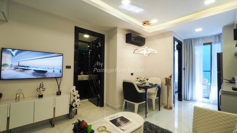 🛏️ 1 ห้องนอน - 🛁 1 ห้องน้ำ - 🏙️ Pool View - 🌏 ชื่อชาวต่างชาติ - 🏢 Grand Solaire Noble Pattaya - รหัส: GRANDN09