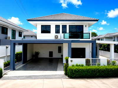 ขายบ้านเดี่ยว : ขายบ้านเดี่ยวหลังใหญ่ ม.มณีรินทร์ไพรเวทซี่ ศรีราชา