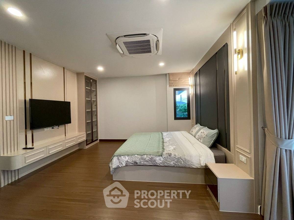 รูป บ้าน 4 ห้องนอน ให้เช่า โครงการ The City Ramintra - Wongwaen 2 ใกล้สามวา (ID 2981868) - รูปที่ 13/37