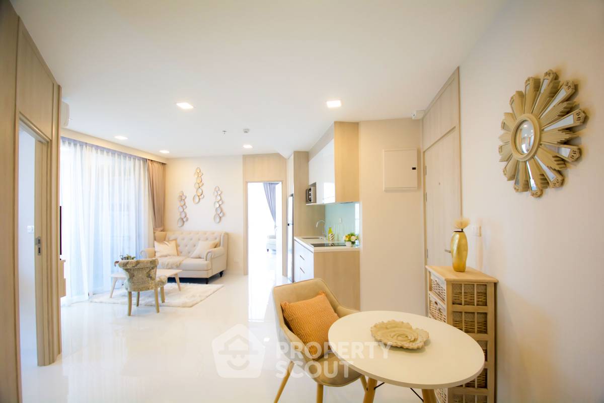 picture 2-BR Condo For Sale At The Cloud, Phratamnak (ID 998246) - 15/17