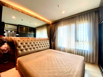 Condos for rent : Condo for rent "Life Asoke" 12th Floor, 29 sq.m., 1 Bedroom, 1 Bathroom, conveniently located near MRT Blue Line Phetchaburi Station.