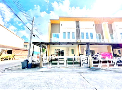 ทาวน์โฮมให้เช่า : ให้เช่าบ้าน โกลเด้น ทาวน์ รามคำแหง-วงแหวน (Golden Town Ramkhamhaeng-Wongwaen)