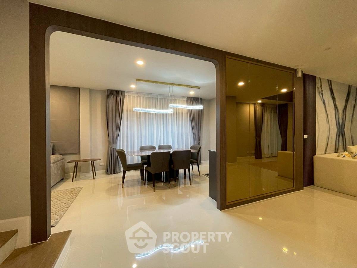 รูป บ้าน 4 ห้องนอน ให้เช่า โครงการ The City Ramintra - Wongwaen 2 ใกล้สามวา (ID 2981868) - รูปที่ 17/37