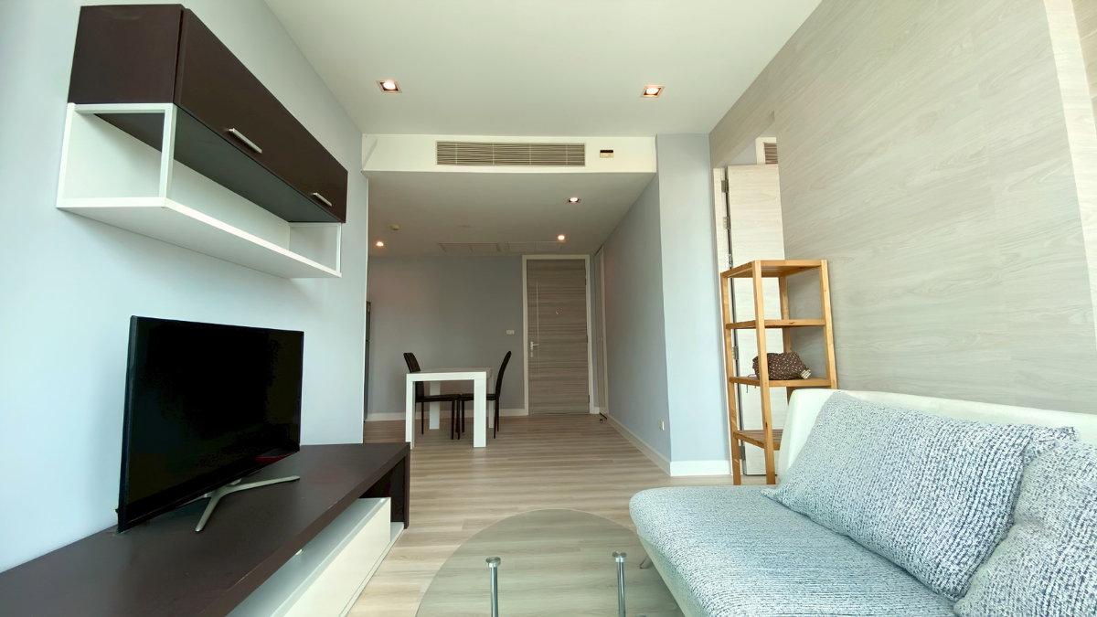 รูป 🔥 The Room Sukhumvit 21 ห้องใหญ่ 52 ตร.ม. ใจกลางอโศก เพียง 32,000 บาท พร้อมเข้าอยู่ - รูปที่ 4/9