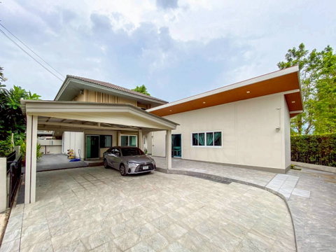 ขายบ้านเดี่ยว ม.คณาสิริ บางนา (ซอยเอแบค) 5 ห้องนอน แปลงใหญ่ 94 ตร.ว. แปลงใหญ่สุดในโครงการ หลังมุมหน้าสวน