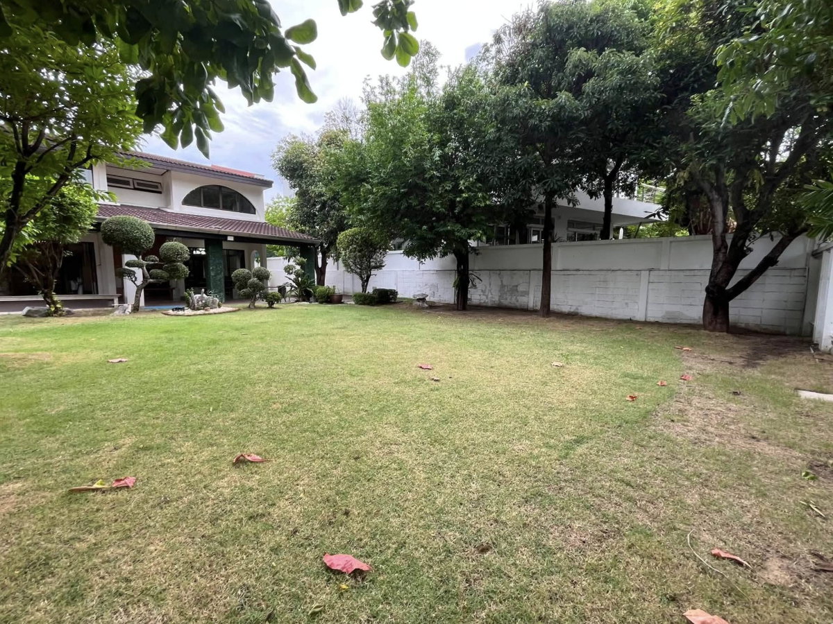 รูป ให้เช่า บ้านเดี่ยวหมู่บ้านปัญญา พัฒนาการ 5 ห้องนอน 5 ที่จอดรถ - รูปที่ 2/21