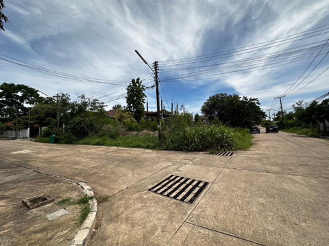 ขายที่ดิน ทำเลดี ใกล้สถานีรถไฟฟ้าหลักหก เมืองเอก 157 ตารางวา แปลงหัวมุม ติดถนนสองด้าน (ID320030)