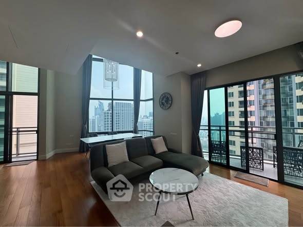 รูป คอนโด 3 ห้องนอน ชั้น 29 ขนาด 180 ตร.ม. Bright Sukhumvit 24 Condominium BTS พร้อมพงษ์ (ID 2833112) - รูปที่ 2/16