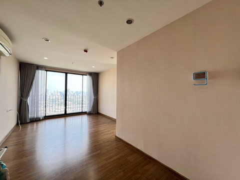 💥💥For Sale!! The Tree Interchange 2Bed 58 ตร.ม. ชั้น 36 ตึก B ขาย 4.9 ล้านบาท!!💥💥สอบถาม LINE ID: @atfirm📲