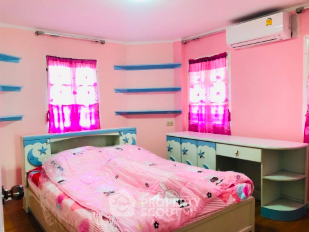 รูป บ้านเช่า 4 ห้องนอน รับสัตว์เลี้ยง ซอยสำวะตะวันออก เขตคลองสามวา (ID 1242726) - รูปที่ 2/9