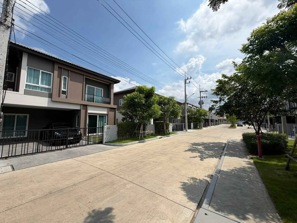รูป ปล่อยเช่าบ้านหลังใหม่ ติดสวน วิวสวนสวย พร้อมอยู่ พลีโน่ เพชรเกษม 91 - รูปที่ 2/16