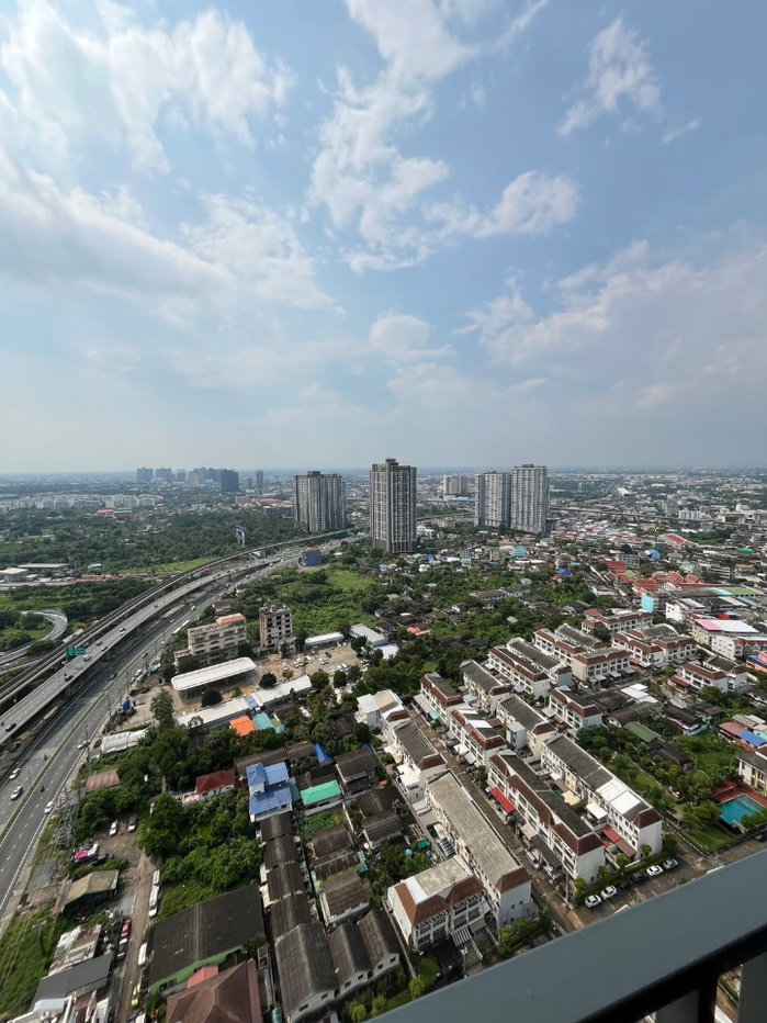 picture Elio Sathorn -            Wutthakat - 10/11