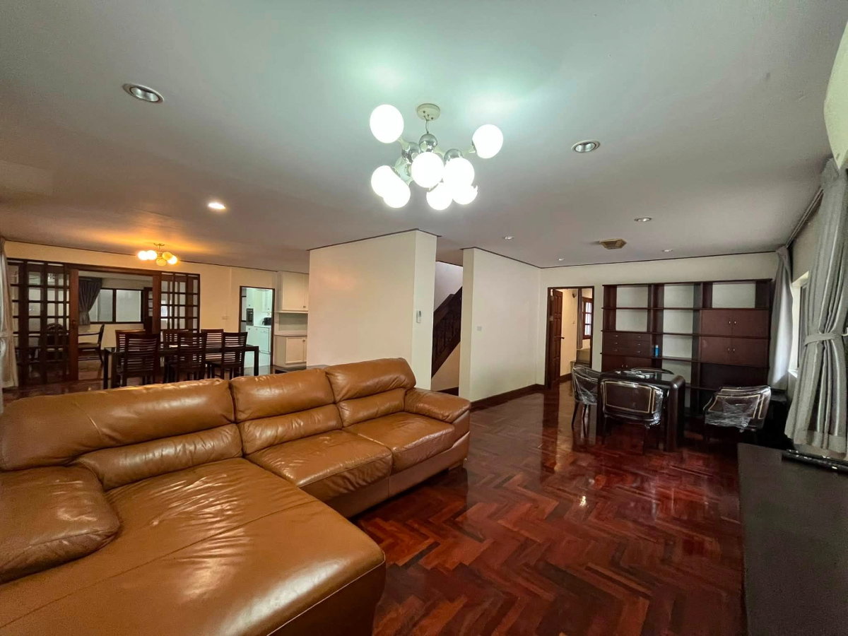 รูป ขายบ้านเดี่ยว หมู่บ้านปัญญา พัฒนาการ  5 ห้องนอน 5 ที่จอดรถ - รูปที่ 3/21