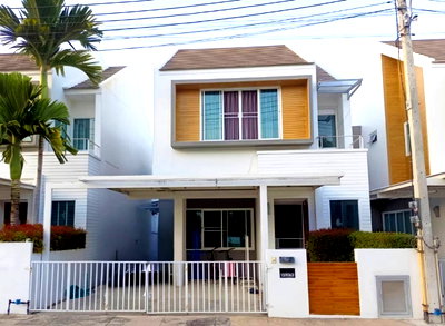 ขายบ้านเดี่ยว : ขาย  บ้าน มาลาดา แม่ริม วิวสวน เฟอร์ครบ  3 ห้องนอน 3 ห้องน้ำ  30.21 ตร.วา