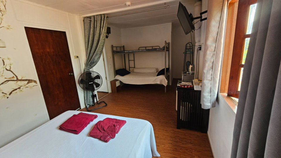 picture Bar, restaurant, karaoke, guesthouse for sale - 11/36