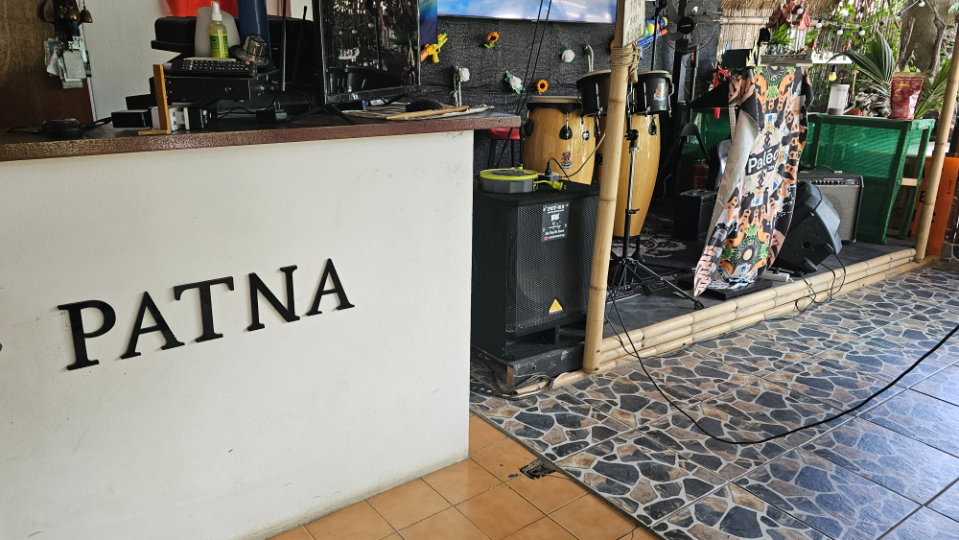 picture Bar, restaurant, karaoke, guesthouse for sale - 35/36