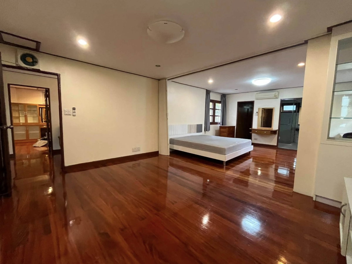 รูป ให้เช่า บ้านเดี่ยวหมู่บ้านปัญญา พัฒนาการ 5 ห้องนอน 5 ที่จอดรถ - รูปที่ 9/21
