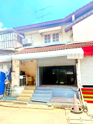 เช่าอาคารพาณิชย์ ปทุมธานี : ถ.เอกทักษิณ ร้านค้าห้องกระจก 1 น้ำ ใกล้ ม.รังสิต 350 ม. พื้นที่ 9.5 ตร.ว. 38 ตร.ม. ฟิวเจอร์พาร์ค รังสิต 4.8 กม.