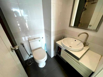 Condos for sale : A050074 JW Condo