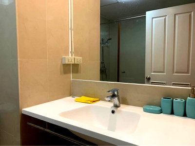 Condos for sale : A050090 Baan Sathorn Chaopraya