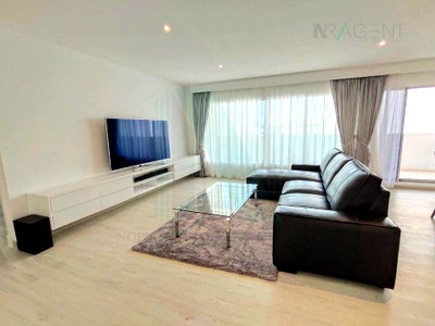 Condos for rent : 📌 For Rent Condo SILOM CONDOMINUIM Building 1, Floor 11,2 bed room, Room size 144.00 sqm