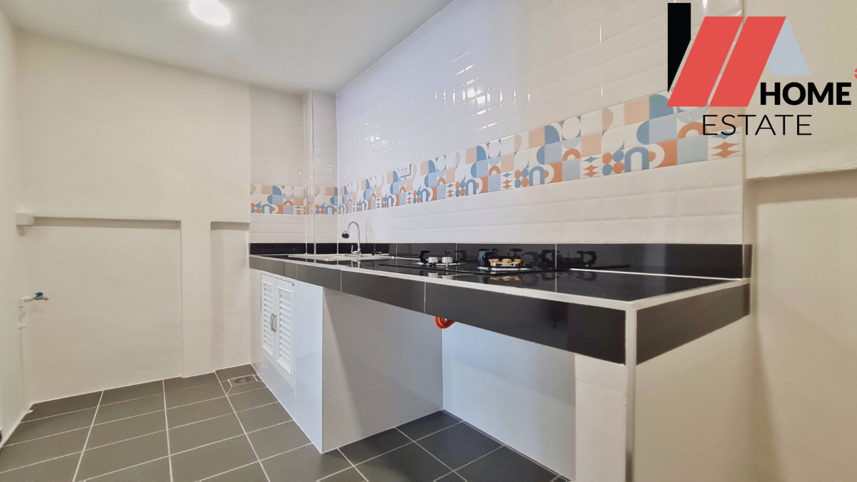 รูป หมู่บ้านลภาวัน 1  บ้านสวย ทำเลดี ตรงข้ามสวนสาธารณะ  - รูปที่ 11/14