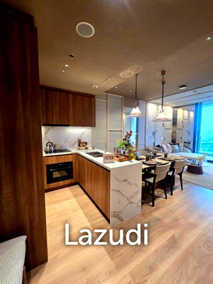 ขายคอนโด : 72.96 sqm 2-Bed Condo in Noble Emmerse Phrom Phong, Khlong Toei