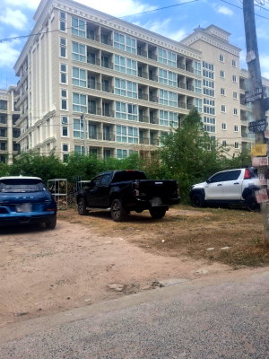Land for sale Rubberland : Land in the heart of Pattaya in Soi Bongkot located near LK Hotel 360 sq.m suitable for building private villa